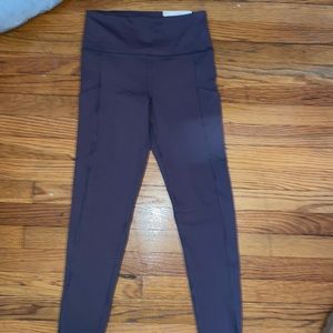Grey American Eagle Size Medium Leggings
